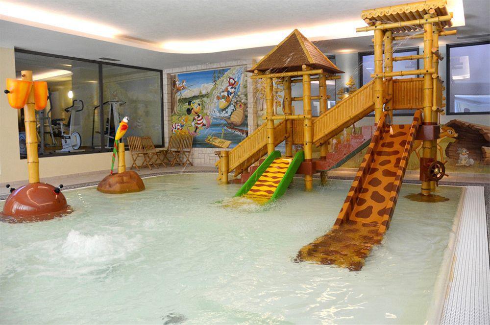 Alpholiday Dolomiti Wellness & Family 4*