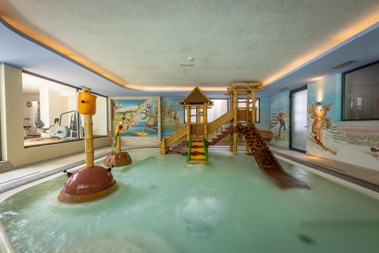 Alpholiday Dolomiti Wellness & Family Hotel 4*