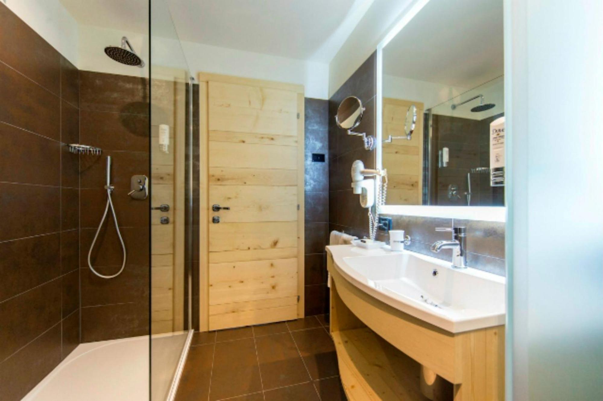 Alpholiday Dolomiti Wellness & Family Hotel Dimaro