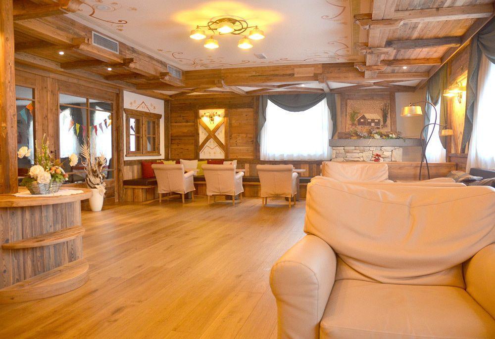 Alpholiday Dolomiti Wellness & Family Hotel Dimaro