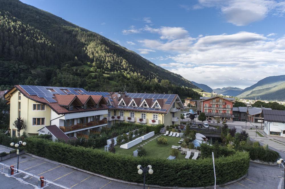 Alpholiday Dolomiti Wellness & Family Hotel 4*