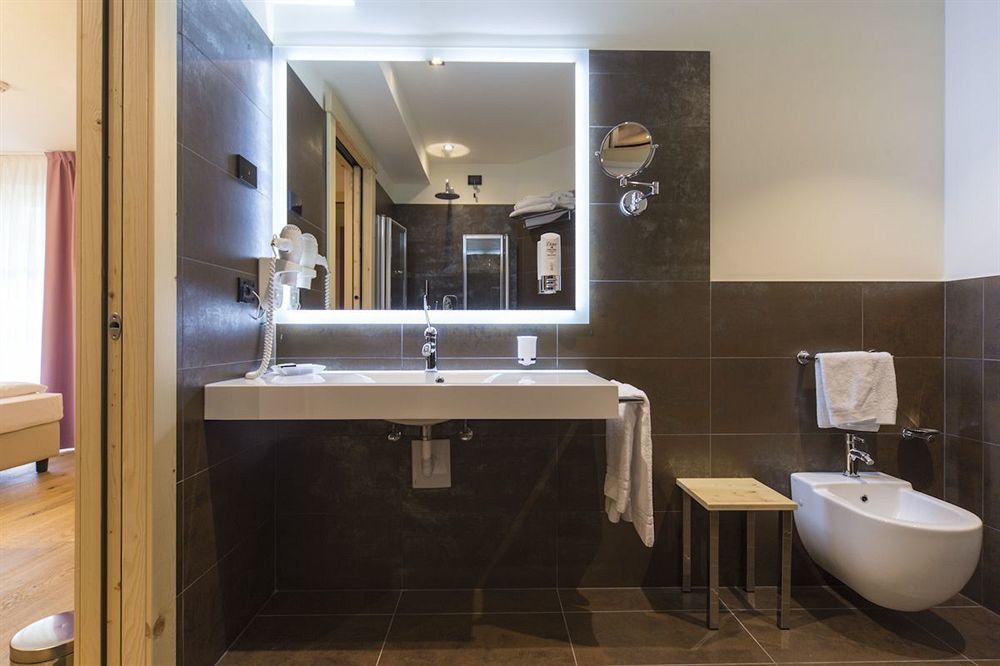 Hotel Alpholiday Dolomiti Wellness & Family Dimaro